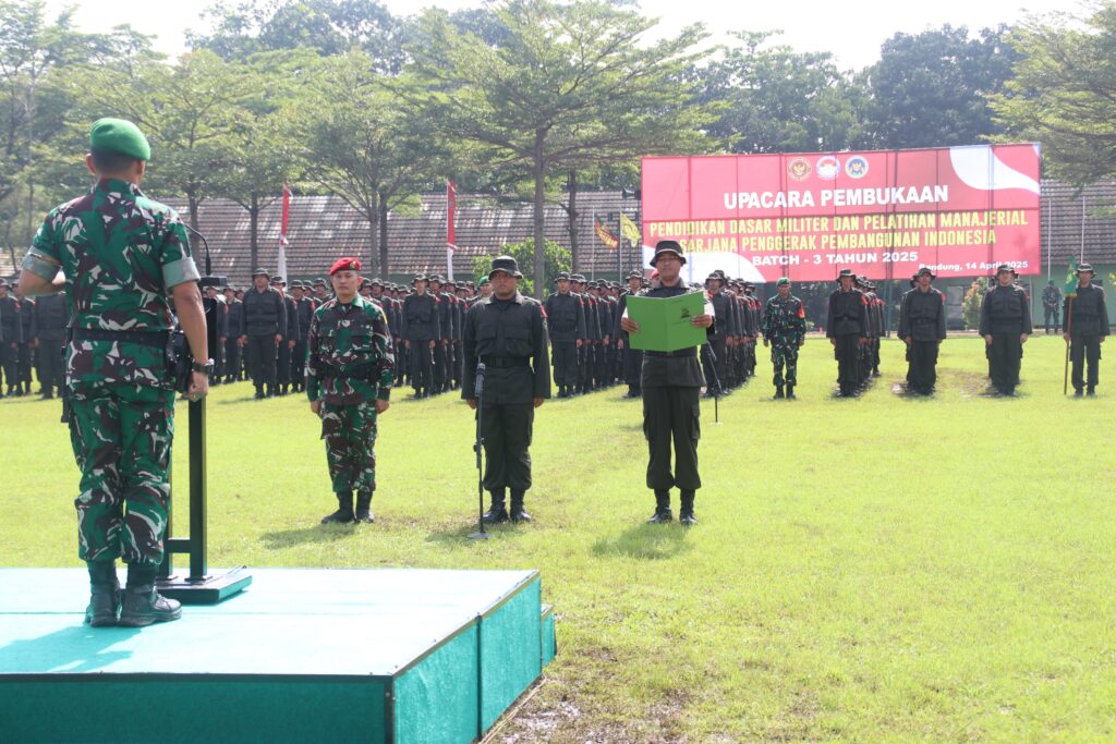 Danpusdikif Buka Pendidikan Diksarmil dan Pelatihan Manajerial SPPI Batch 3 TA 2025 di Bandung